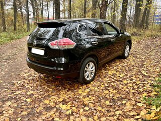 2017 Nissan X-Trail III, чёрный, 1850000 рублей, вид 4