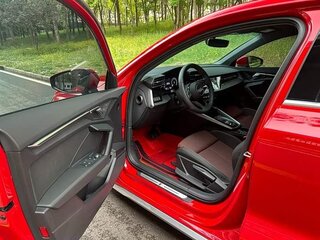 2021 Audi A3 Sportback 35 TFSI IV (8Y), красный, 1620000 рублей, вид 5