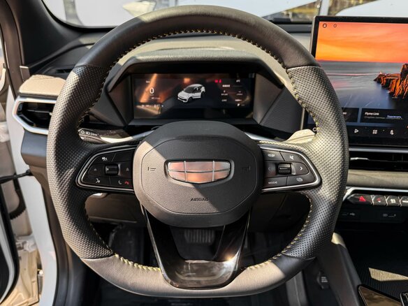 2025 Geely Coolray (Binyue L) I Рестайлинг 2, белый - вид 12