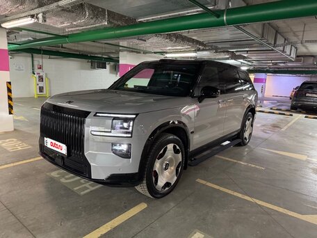 2025 Zeekr 9X 70 kWh, чёрный, вид 1