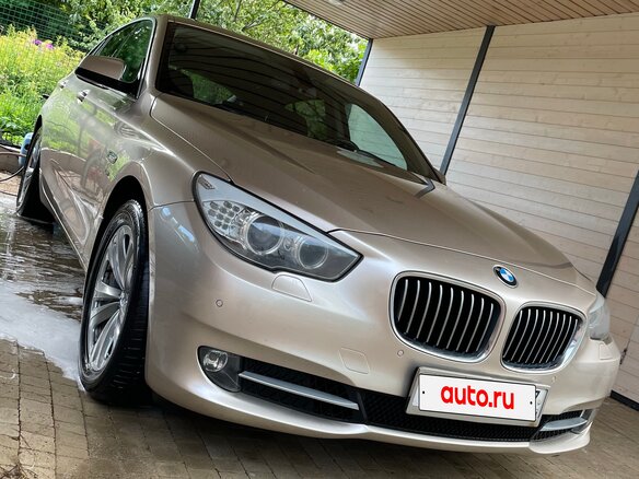 2011 BMW 5 серии Gran Turismo 530d xDrive VI (F10/F11/F07), бежевый, 1770000 рублей - вид 1