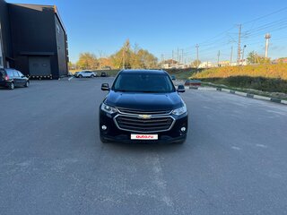 2020 Chevrolet Traverse II, чёрный, 2600000 рублей, вид 2