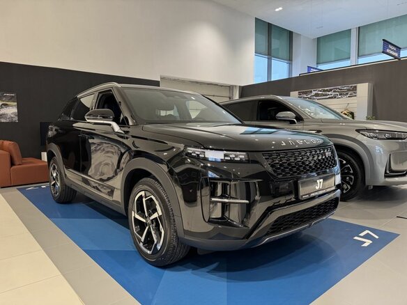 2026 Jaecoo J7 I Рестайлинг, чёрный, 3109000 рублей - вид 2