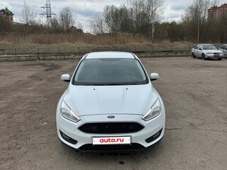 2017 Ford Focus III Рестайлинг, белый, 1000050 рублей, вид 3