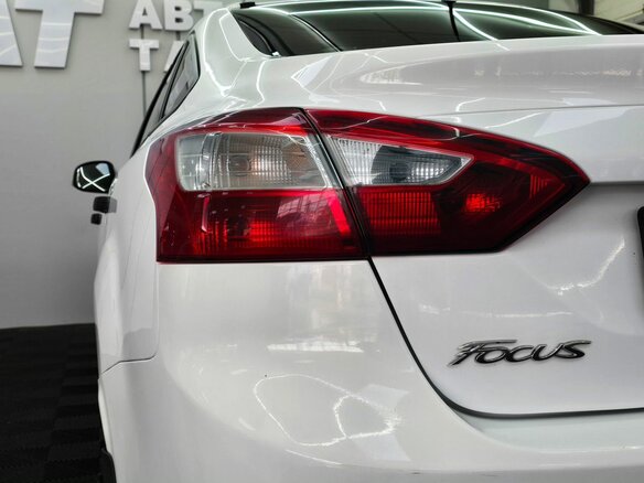 2013 Ford Focus III, белый, 899000 рублей - вид 6