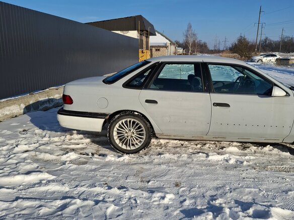 1992 Ford Taurus II, белый, 140000 рублей - вид 12