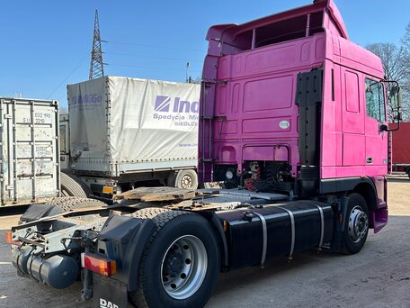 2001 DAF 95XF, розовый, 1120000 рублей, вид 5