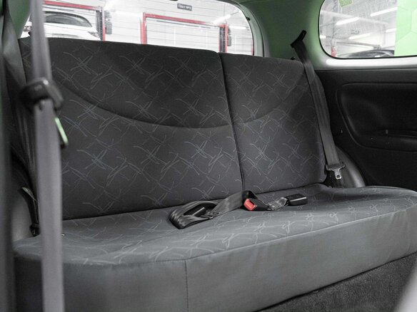 2003 Toyota Vitz I (P10), белый - вид 12