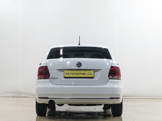 2015 Volkswagen Polo V Рестайлинг, белый, 799000 рублей, вид 5