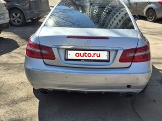 2009 Mercedes-Benz E-Класс 350 IV (W212, S212, C207), серебристый, 1600000 рублей, вид 3