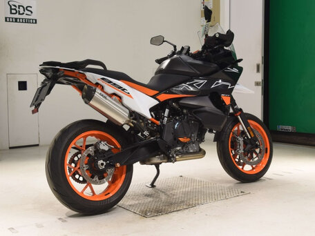 2024 KTM 890 SMT, чёрный, 1100000 рублей, вид 5