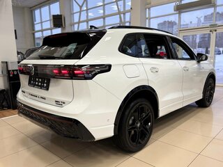 2025 Volkswagen Tiguan L Pro III (China Market), белый, 4990000 рублей, вид 4