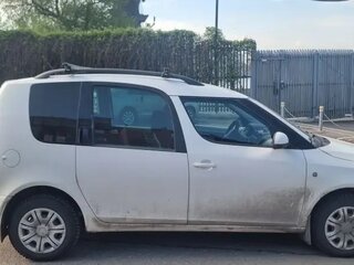 2014 Skoda Roomster I Рестайлинг, белый, 420000 рублей, вид 3