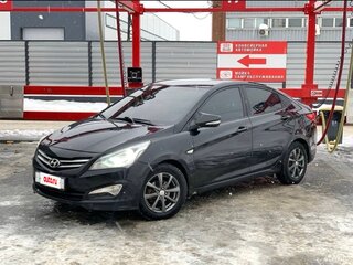 2015 Hyundai Solaris I Рестайлинг, чёрный, 650000 рублей, вид 1