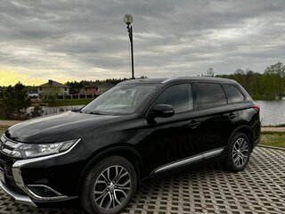 2016 Mitsubishi Outlander III Рестайлинг 2, чёрный, 1700000 рублей, вид 4
