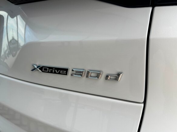 2025 BMW X5 30d IV (G05/G18) Рестайлинг, белый, 12750000 рублей - вид 13