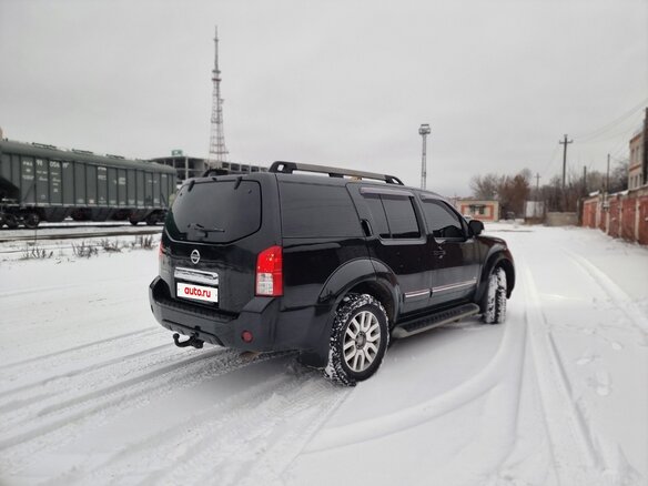 2011 Nissan Pathfinder III Рестайлинг, чёрный, 1690000 рублей - вид 5
