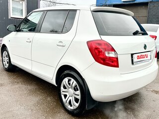 2012 Skoda Fabia II Рестайлинг, белый, 649000 рублей, вид 3