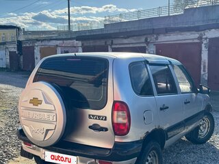 2005 Chevrolet Niva I, серебристый, 250000 рублей, вид 5