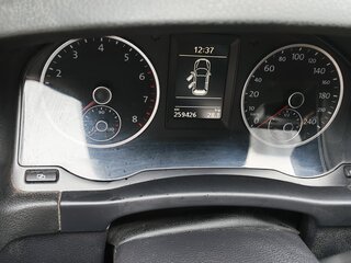 2011 Volkswagen Tiguan I Рестайлинг, белый, 900000 рублей, вид 3