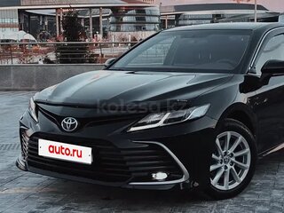 2021 Toyota Camry US Market VIII (XV70) Рестайлинг, чёрный, 3150000 рублей, вид 2