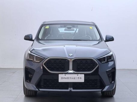 2024 BMW X2 sDrive25i II (U10), серый, 4600000 рублей, вид 2