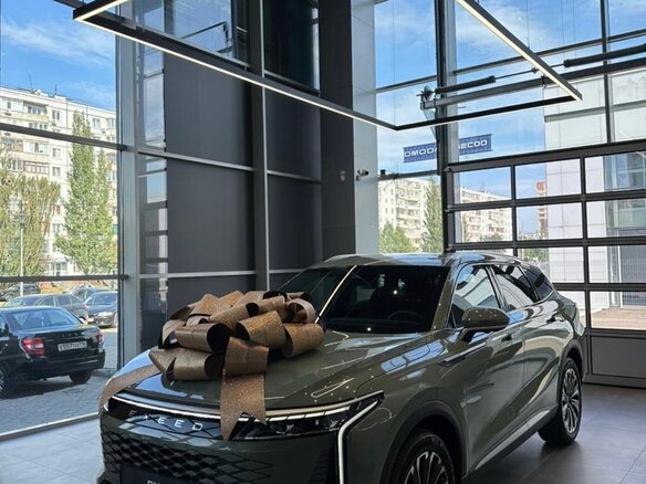 2024 Exeed RX, зелёный, 3100000 рублей - вид 2