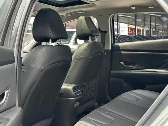 2022 Hyundai Elantra VII (CN7), серый, 1530000 рублей - вид 7