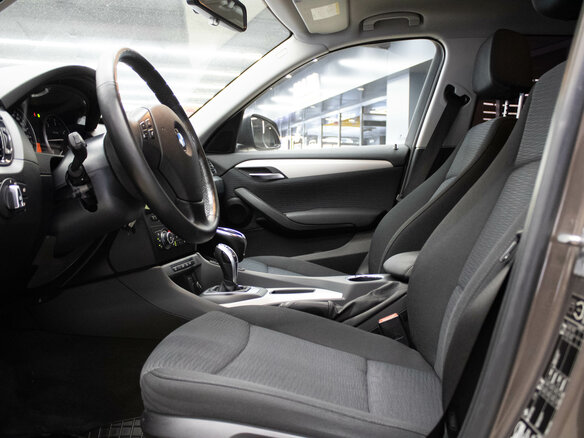 2013 BMW X1 20d I (E84) Рестайлинг, коричневый - вид 8