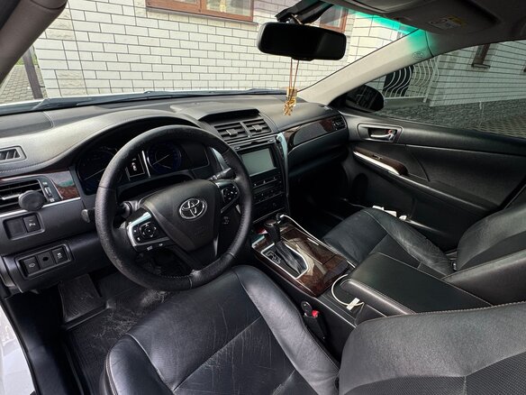2016 Toyota Camry VII (XV50) Рестайлинг, белый, 1800000 рублей - вид 6