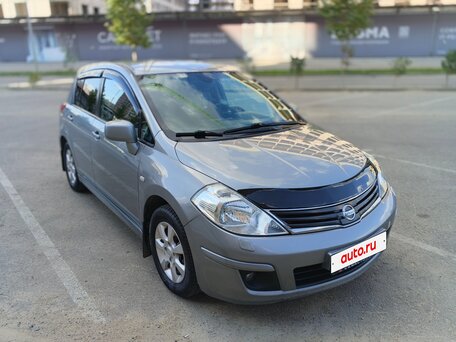 2011 Nissan Tiida I Рестайлинг, серый, 675000 рублей, вид 1