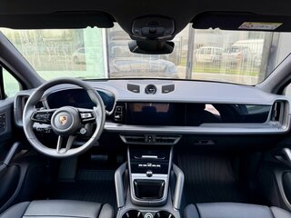 2026 Porsche Cayenne III Рестайлинг, чёрный, 17490000 рублей, вид 2