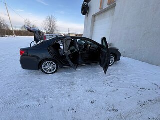 2013 Toyota Camry VII (XV50), серый, 1700000 рублей, вид 3