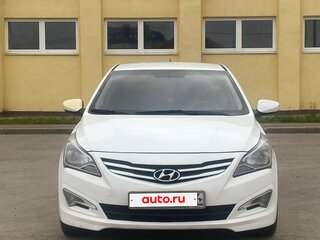 2015 Hyundai Solaris I Рестайлинг, белый, 850000 рублей, вид 2