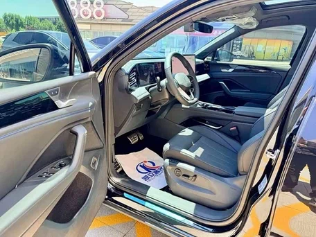 2026 Volkswagen Tiguan L Pro III (China Market), чёрный, 4190000 рублей, вид 4