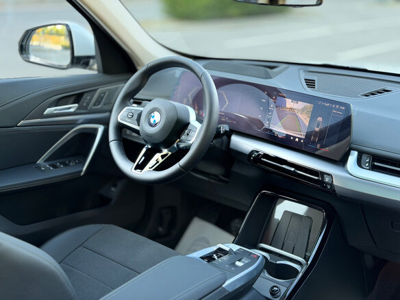 2026 BMW X1 25Li xDrive III (U11/U12), белый - вид 18