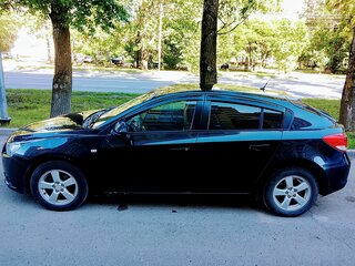 2011 Chevrolet Cruze I, чёрный, 715000 рублей, вид 2