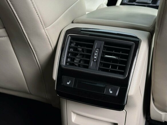 2016 Skoda Superb III, коричневый, 2050000 рублей - вид 13