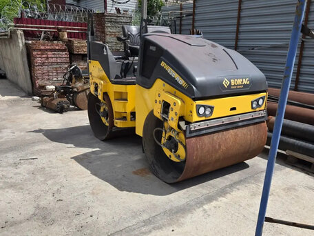 2021 Bomag BW 138 AD-5, жёлтый, 3200000 рублей, вид 3