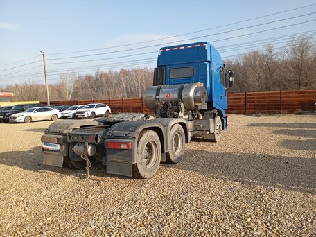 2023 IVECO-Hongyan 6x4 (CQ4256), синий, 3938350 рублей, вид 3
