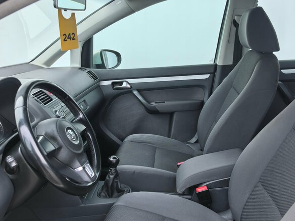 2010 Volkswagen Touran I Рестайлинг 2, серебристый, 600000 рублей - вид 7