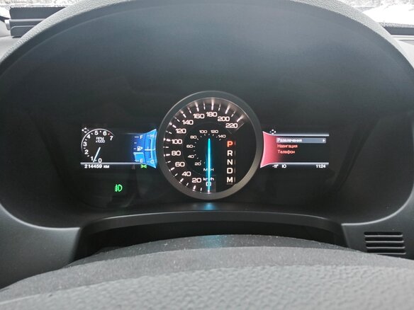 2015 Ford Explorer Sport V, белый, 2700000 рублей - вид 14