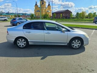 2007 Honda Civic VIII, серебристый, 700000 рублей, вид 4