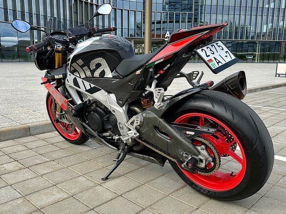 2018 Aprilia Tuono V4, красный, 999999 рублей - вид 6