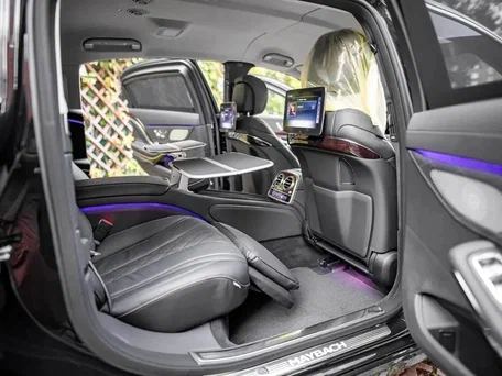 2018 Mercedes-Benz Maybach S-Класс S650 Guard I (X222) Рестайлинг, чёрный, 70000000 рублей, вид 3