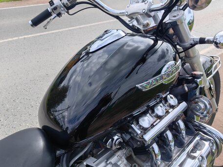 1997 Honda Valkyrie 1500, чёрный, 600000 рублей, вид 3