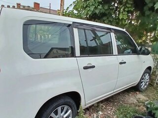 2021 Toyota Probox I Рестайлинг, белый, 1250000 рублей, вид 1