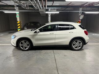 2017 Mercedes-Benz GLA 200 I (X156), белый, 1650000 рублей, вид 3