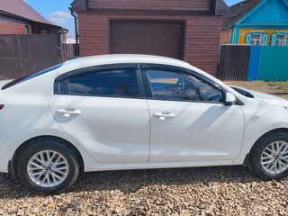 2018 Kia Rio IV, белый, 1320000 рублей, вид 2
