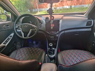 2013 Hyundai Solaris I, чёрный, 470000 рублей, вид 5